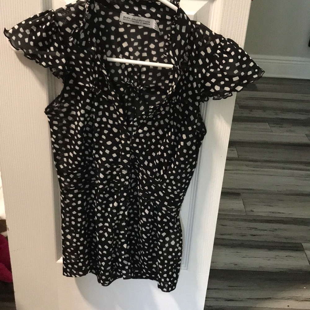 Woman’s Zara blouse